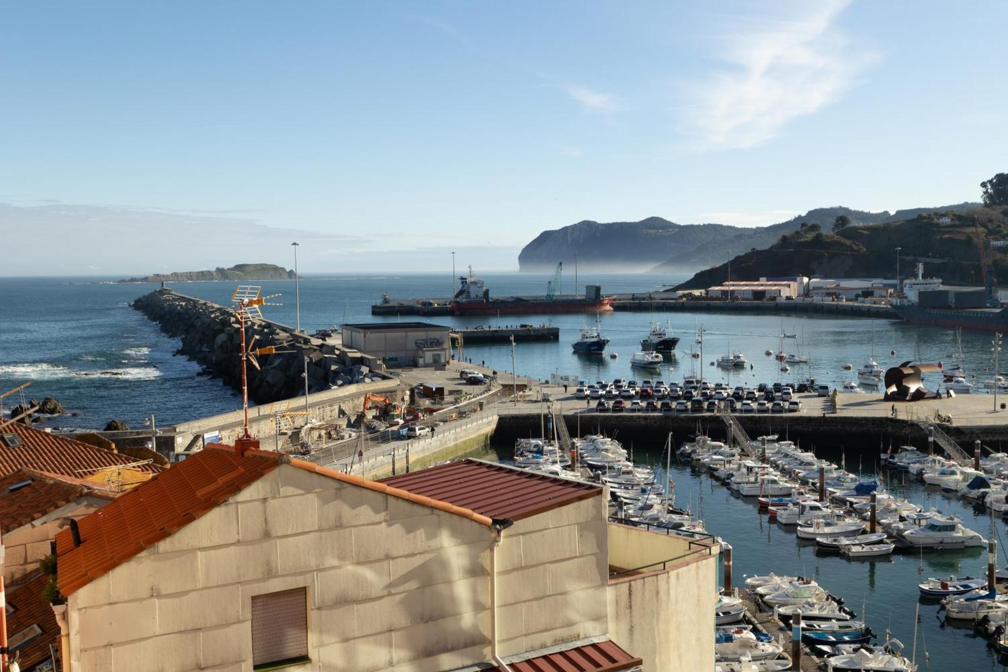 Apartamentos Bermeo, Museoa Екстериор снимка